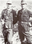 Οι "εγκέφαλοι" της απαγωγής, Πάτρικ Λη-Φέρμορ και Στάνλεϊ Μος, με γερμανικές στολές